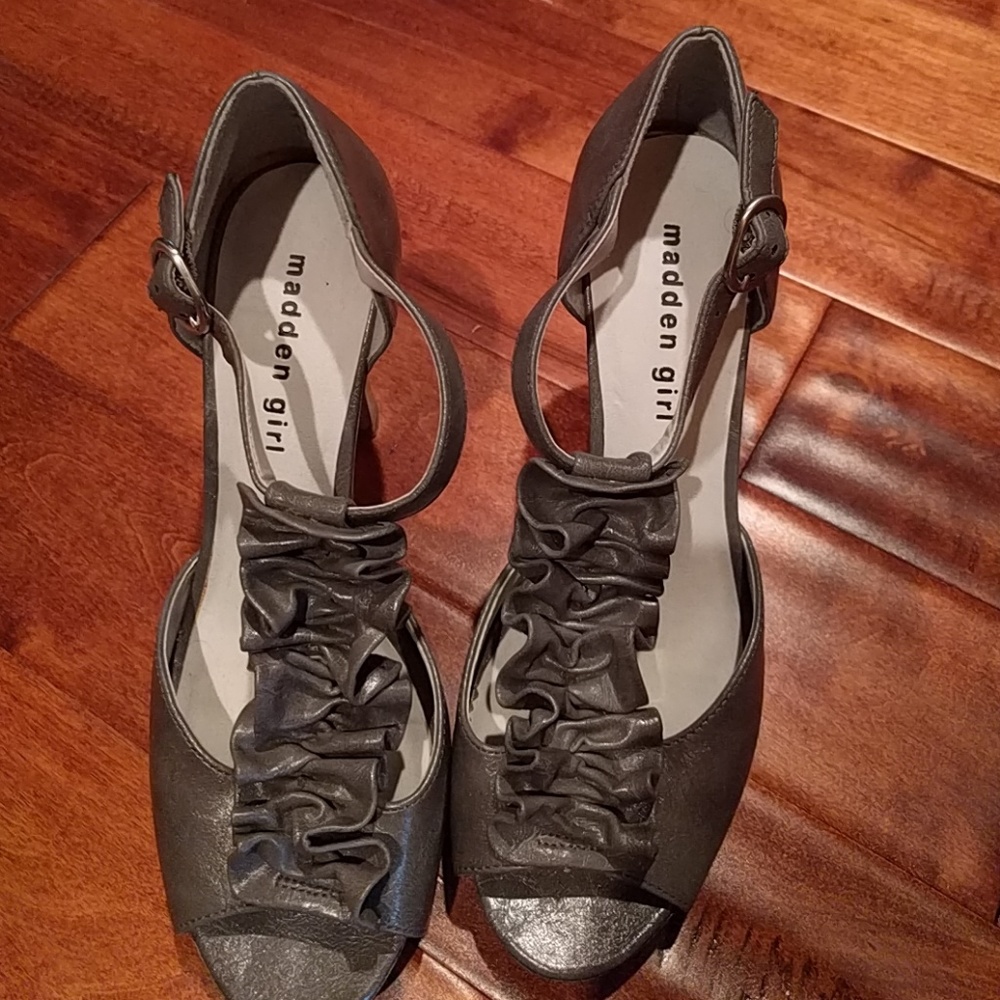 Madden Girl Gray Heels